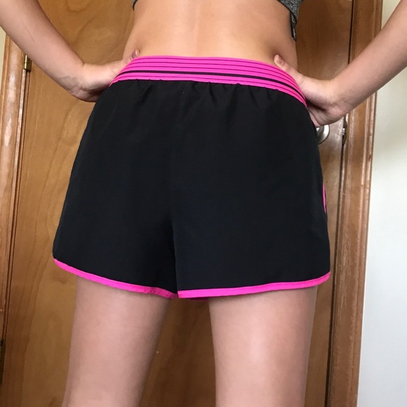 Women’s pink and black Under Armor running shorts - Picture 3 of 8